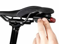 C14 MAG Akku-Rücklicht 45 Lumen, Schwarz Von LUPINE -Günstiges E-Bikes Geschäft 1URlw0VuWIaHkyOltgc01P 33012118 002 4