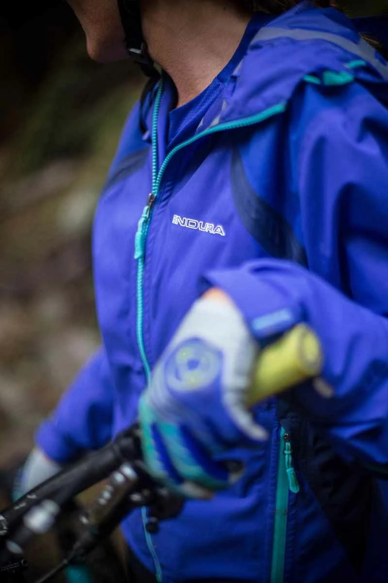 MT500 Damen-Regenjacke, Blau Von ENDURA 10 MT500 Damen-Regenjacke, Blau Von ENDURA – Bild 8