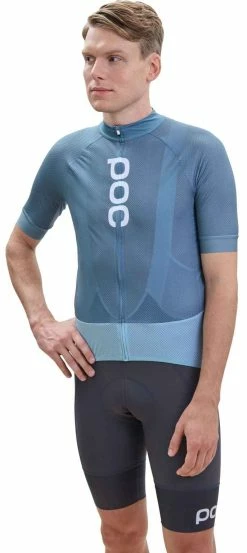 ESSENTIAL LOGO Herren-Kurzarmtrikot , Calcite Blue/Mineral Von POC 10 ESSENTIAL LOGO Herren-Kurzarmtrikot , Calcite Blue/Mineral Von POC -Günstiges E-Bikes Geschäft 3AsCvB7BhvCwvnglWdVb00 33016782 8610 3