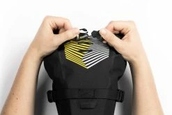 RACING SADDLE PACK 7L Satteltasche, Schwarz Von APIDURA -Günstiges E-Bikes Geschäft 4XMODEQd2sUwP6IHY4Tvjz 33020004 002 6