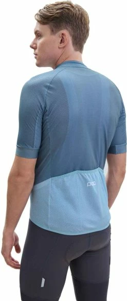 ESSENTIAL LOGO Herren-Kurzarmtrikot , Calcite Blue/Mineral Von POC 9 ESSENTIAL LOGO Herren-Kurzarmtrikot , Calcite Blue/Mineral Von POC -Günstiges E-Bikes Geschäft 57KXBpRLAOnM0YCWCDySXL 33016782 8610 2