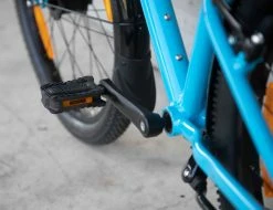 FLiZZi 24 RIEMEN EQ Kindervelo, Blau Von FLIZZI By VELOPLUS 25 FLiZZi 24 RIEMEN EQ Kindervelo, Blau Von FLIZZI By VELOPLUS -Günstiges E-Bikes Geschäft 5OzCpNAiFaijCbqHay3pT1 33007329 001 9