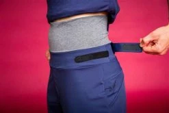 BARG SUPERLIGHT Damen-Bikeshorts, Peacoat Von TRIPLE2 -Günstiges E-Bikes Geschäft 5qylGNtLR3X0l1pUYdFOZS 33003718 008 4