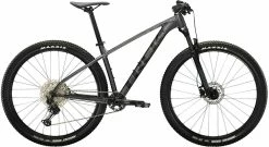 X-CALIBER 8 Hardtail, Satin Lithium Grey Von TREK