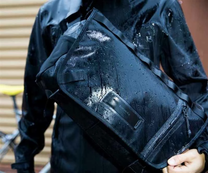 ESPECIAL STASH MESSENGER BAG, Schwarz Von TIMBUK2 7 ESPECIAL STASH MESSENGER BAG, Schwarz Von TIMBUK2 – Bild 5