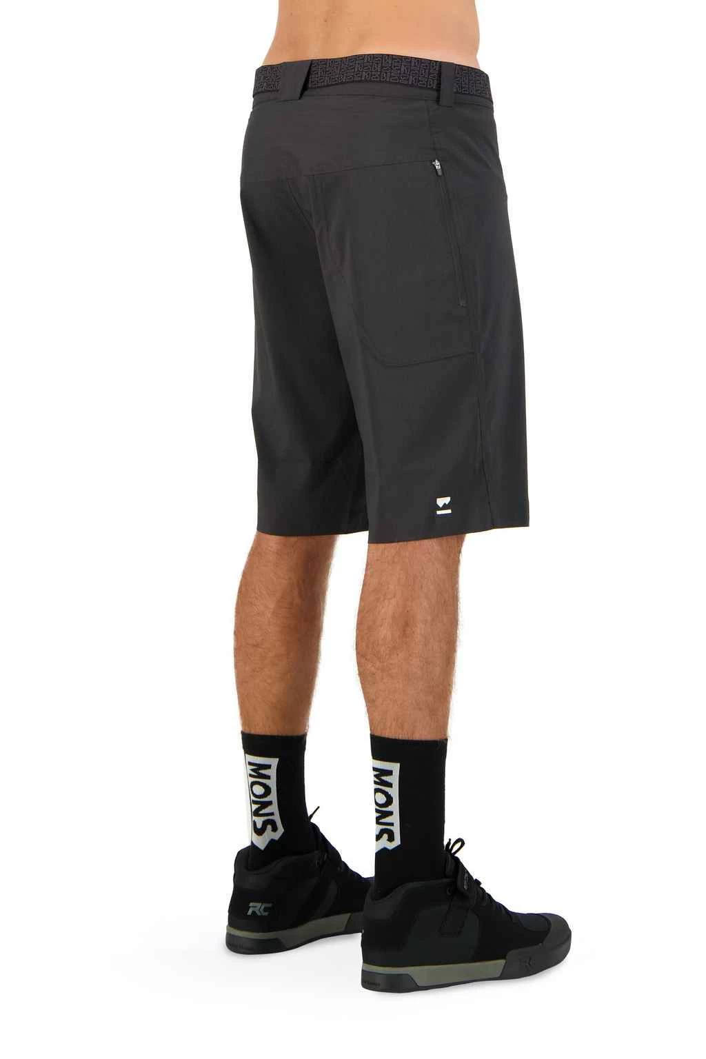 VIRAGE Herren-Bikeshorts , Black Von MONS ROYALE 6 VIRAGE Herren-Bikeshorts , Black Von MONS ROYALE – Bild 4